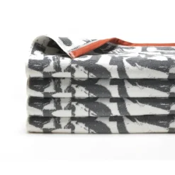 Flash Sale Doodle Hand Towel - cozylivehome.com | we sell a wide range of comfortable household items Housewares