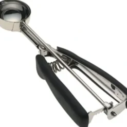 Fashion OXO GOOD GRIPS MEDIUM COOKIE SCOOP - cozylivehome.com | we sell a wide range of comfortable household items Housewares