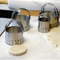 Cheap Ripple Biscuit Cutter - cozylivehome.com | we sell a wide range of comfortable household items Shop All
